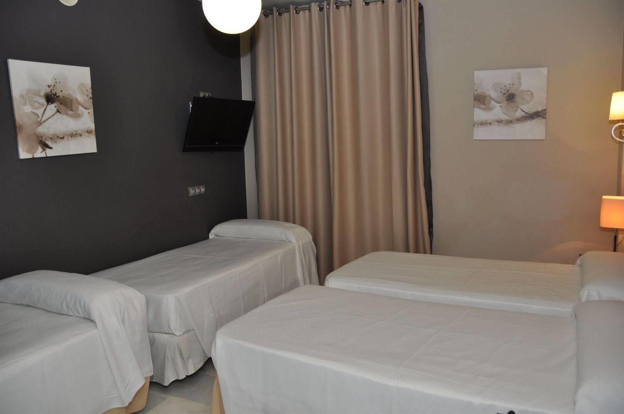 Hotel Sercotel Dona Carmela 3*